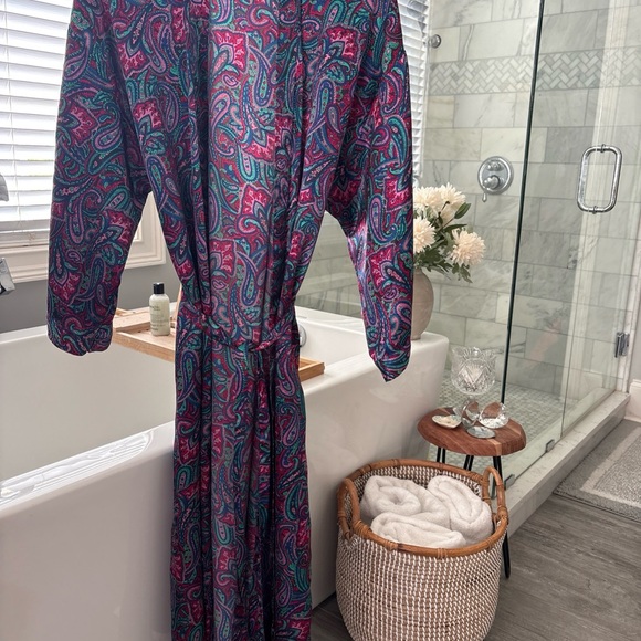 Paisley Patterned Robe Vintage Medium - Picture 2 of 5